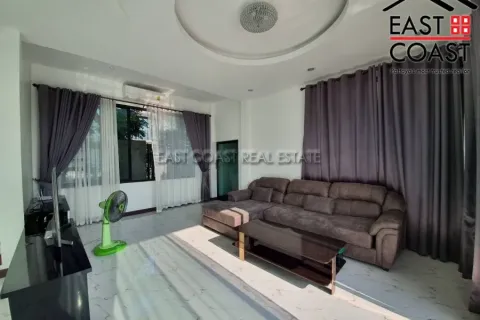 Casa de 3 dormitorios en Pattaya, Tailandia № 212255 - foto 5