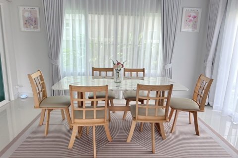 Дом в Пхукете, Таиланд с 3 спальнями  № 153108 - фото 1