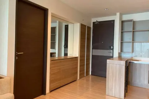 Condo in Sathon, Bangkok, Thailand, 2 bedrooms  № 153109 - photo 3