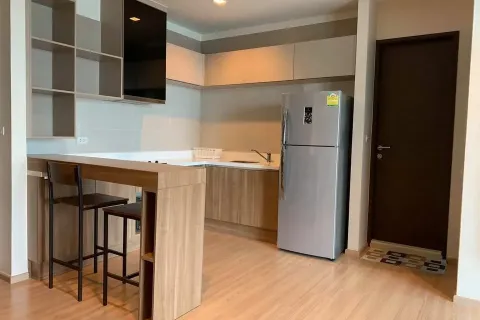 Condo in Sathon, Bangkok, Thailand, 2 bedrooms  № 153109 - photo 2
