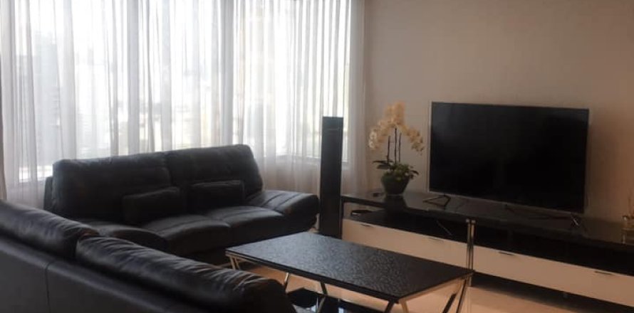 Condo à Khlong Toei, Bangkok, Thaïlande, 2 chambres  № 208491