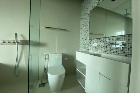 Condo à Khlong Toei, Bangkok, Thaïlande, 2 chambres № 208487 - photo 15