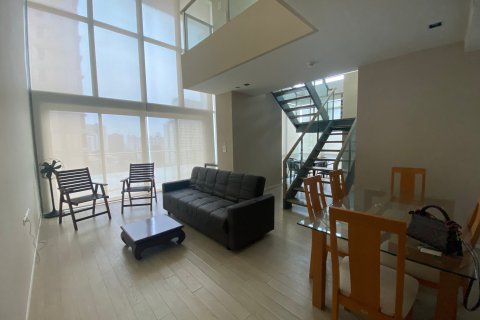 Condo in Khlong Toei, Bangkok, Thailand, 2 bedrooms  № 208487