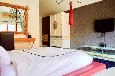 Studio on Jomtien Beach, Pattaya, Thailand № 209686 - photo 12