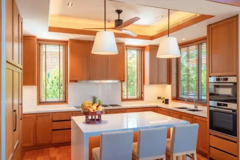 House on Naithon Beach, Thailand 4 bedrooms № 209682 - photo 11