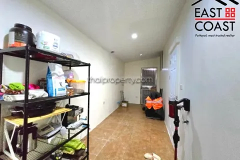Casa de 5 dormitorios en Pattaya, Tailandia № 213429 - foto 16