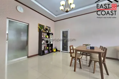 Casa de 3 dormitorios en Pattaya, Tailandia № 213424 - foto 14