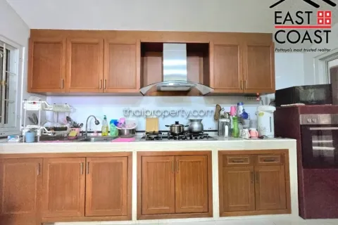 Casa de 3 dormitorios en Pattaya, Tailandia № 213424 - foto 24