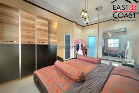 Casa de 3 dormitorios en Pattaya, Tailandia № 213424 - foto 17
