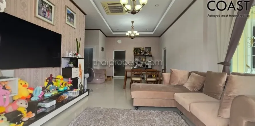 Casa de 3 dormitorios en Pattaya, Tailandia № 213424