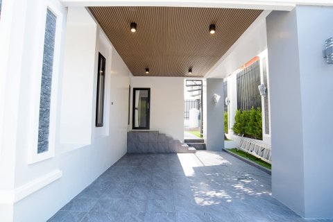 Вилла в Паттайе, Таиланд с 4 спальнями  № 159877 - фото 17