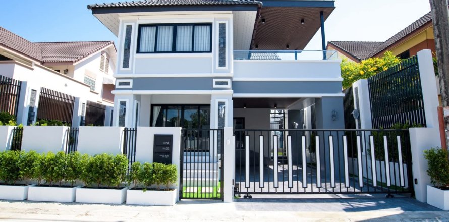 Вилла в Паттайе, Таиланд с 4 спальнями  № 159877