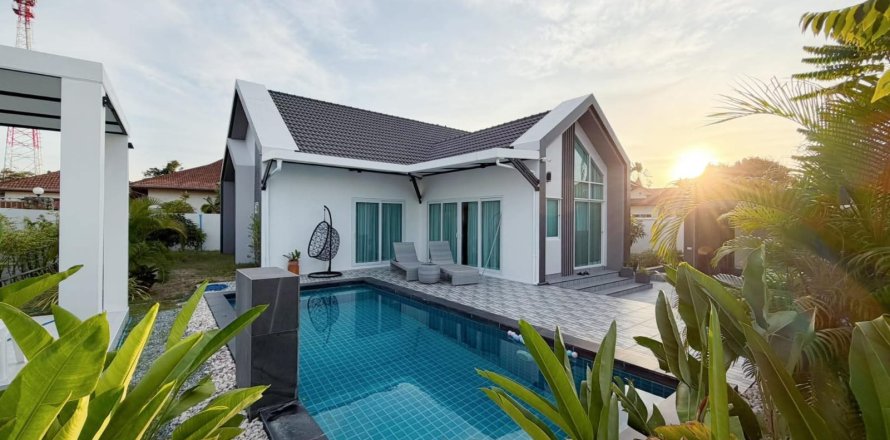 Villa in Pattaya, Thailand 3 bedrooms № 159876
