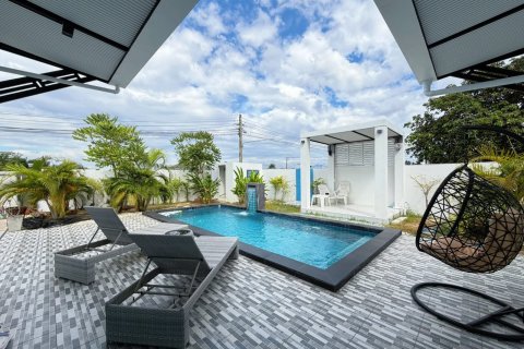 Villa in Pattaya, Thailand 3 bedrooms № 159876 - photo 2