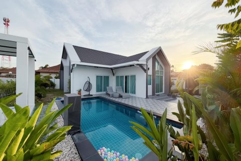 Вилла в Паттайе, Таиланд с 3 спальнями  № 159876