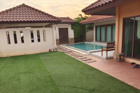 Villa in Pattaya, Thailand 3 bedrooms № 159874 - photo 5
