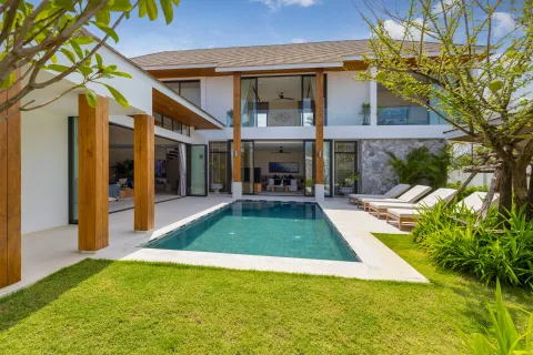 Villa in Phuket, Thailand 2 bedrooms № 152288 - photo 2