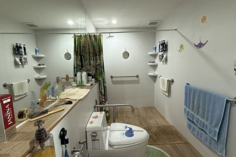 Condo in Yan Nawa, Bangkok, Thailand, 2 bedrooms  № 151431 - photo 14