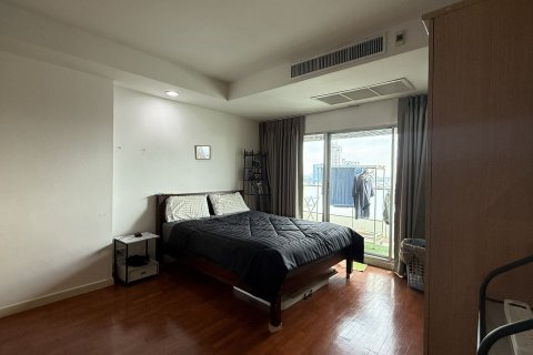 Condo in Yan Nawa, Bangkok, Thailand, 2 bedrooms  № 151431 - photo 10