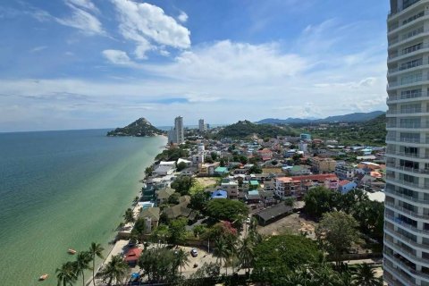 Condo in Hua Hin, Thailand, 2 bedrooms  № 151429 - photo 19