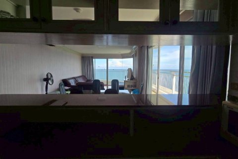 Condo in Hua Hin, Thailand, 2 bedrooms  № 151429 - photo 6