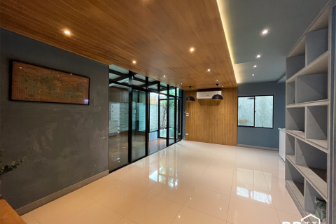 House in Bangkok, Thailand 4 bedrooms № 189391 - photo 8