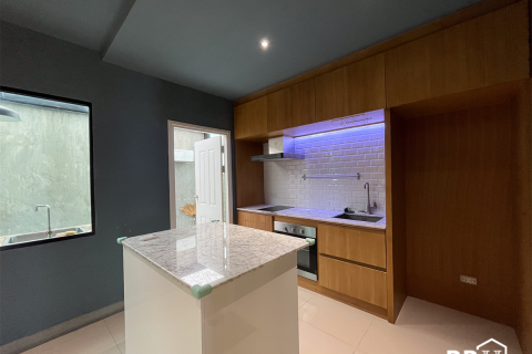 House in Bangkok, Thailand 4 bedrooms № 189391 - photo 6