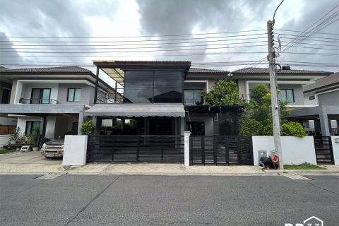 House in Bangkok, Thailand 4 bedrooms № 189391 - photo 10