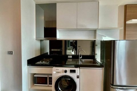 Studio dans le Condo à Watthana, Bangkok, Thaïlande  № 161940 - photo 7