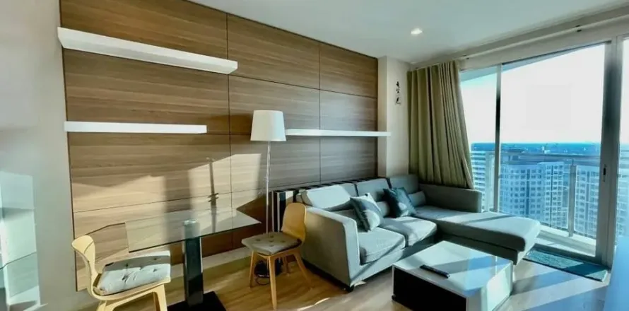 Studio dans le Condo à Watthana, Bangkok, Thaïlande  № 161940