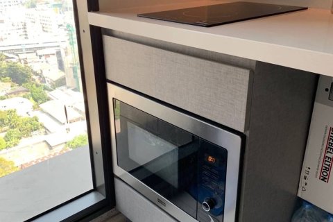 Студия в кондо в Клонг Тоэй, Бангкок, Таиланд № 161939 - фото 7