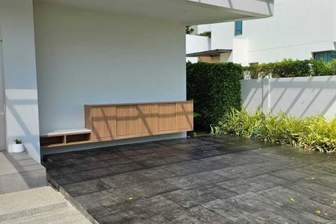 Villa in Phuket, Thailand 3 bedrooms № 161941 - photo 20