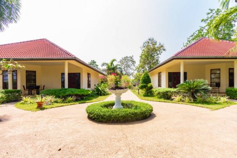 Villa à Cha-am, Thaïlande 4 chambres № 114273 - photo 1