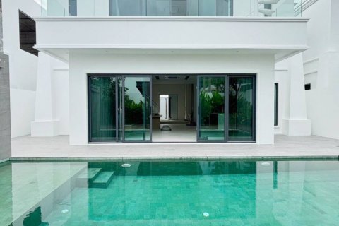 Villa in Rawai, Thailand 3 bedrooms № 114274 - photo 2