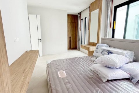 Villa in Rawai, Thailand 3 bedrooms № 114274 - photo 10