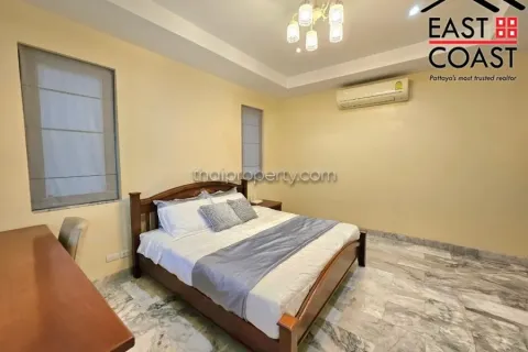 Casa de 4 dormitorios en Pattaya, Tailandia № 213183 - foto 19