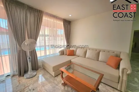 Casa de 4 dormitorios en Pattaya, Tailandia № 213183 - foto 11