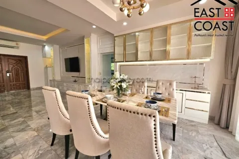 Casa de 4 dormitorios en Pattaya, Tailandia № 213183 - foto 9