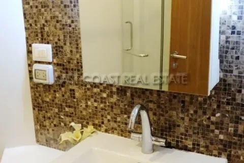 Condominio de 2 dormitorios en Pattaya, Tailandia № 213181 - foto 15