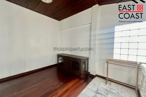 Casa de 4 dormitorios en Jomtien Beach, Pattaya, Tailandia № 213185 - foto 13