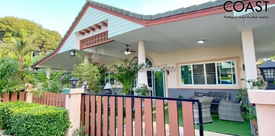 Casa de 3 dormitorios en Pattaya, Tailandia № 213182