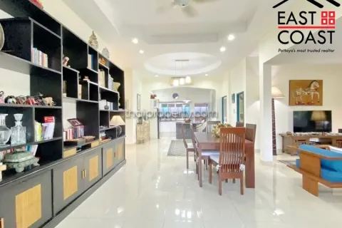 Casa de 3 dormitorios en Pattaya, Tailandia № 213182 - foto 7