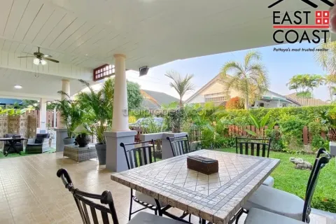 Casa de 3 dormitorios en Pattaya, Tailandia № 213182 - foto 4