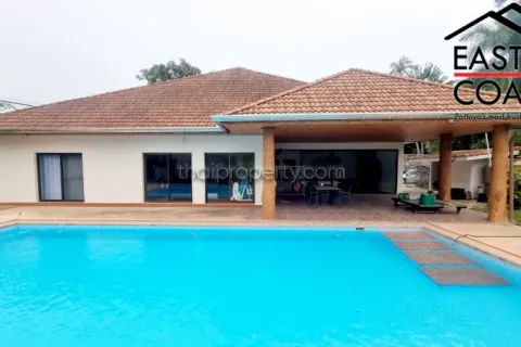 Casa de 3 dormitorios en Pattaya, Tailandia № 213179 - foto 2