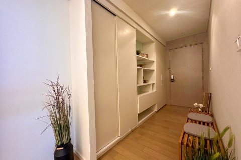 Condo in Watthana, Bangkok, Thailand, 2 bedrooms  № 140892 - photo 8