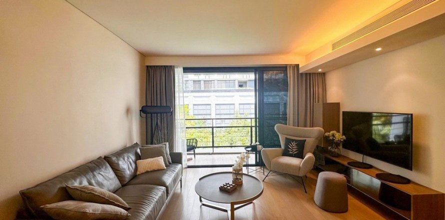 Condo in Watthana, Bangkok, Thailand, 2 bedrooms  № 140892