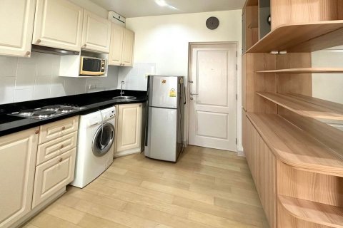 Кондоминиум с 2 спальнями в Чатучаке, Бангкок, Таиланд № 140902 - фото 19