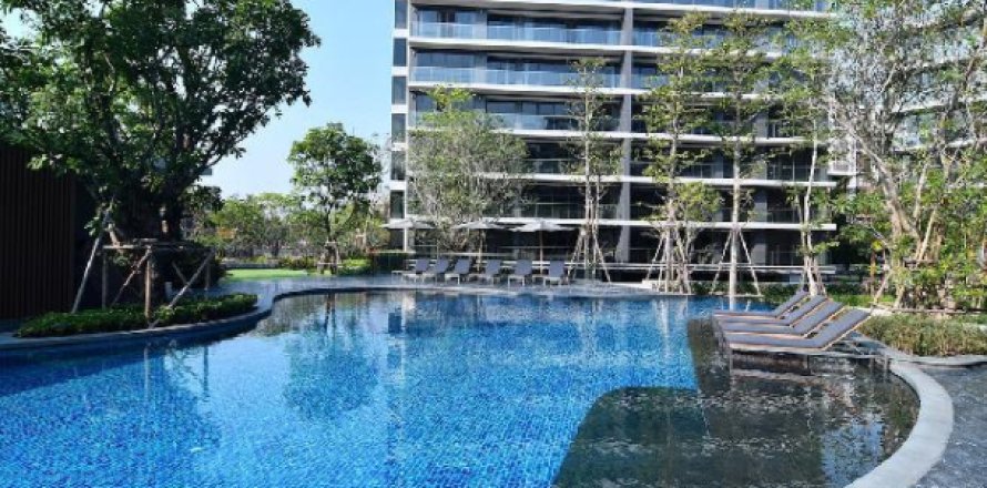 Apartment in Bangkok, Thailand 3 bedrooms № 161075