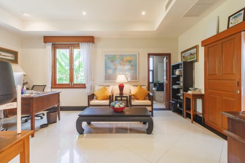 House in Bang Tao, Thailand 5 bedrooms № 202275 - photo 16