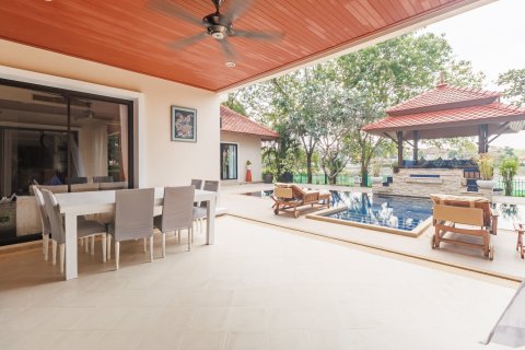 House in Bang Tao, Thailand 5 bedrooms № 202275 - photo 18